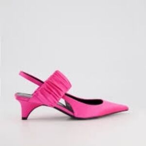 Sz 40 NIB $985 Bruno Frisoni hot pink heels